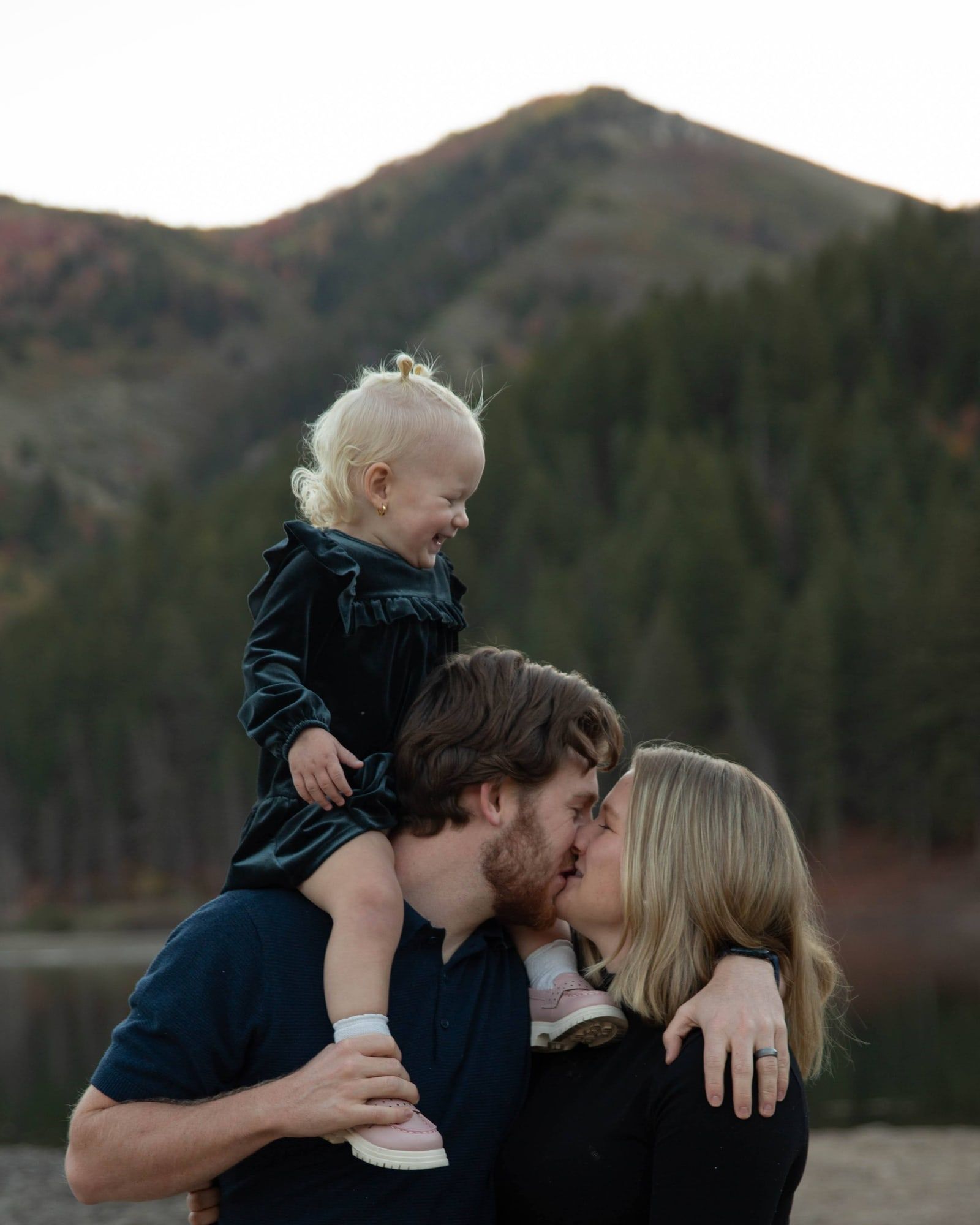 A family portrait from the Yours Truly Photos studio in American Fork